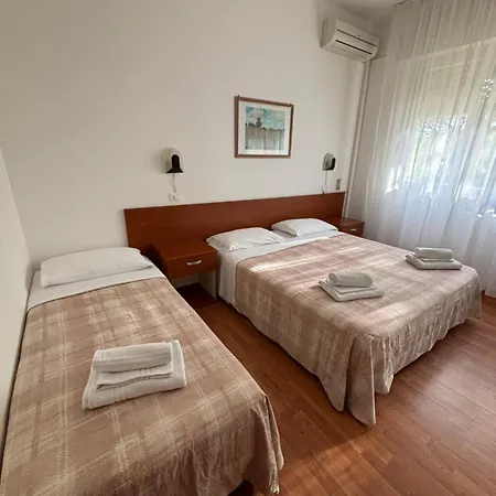 בית הארחה Garni Garten