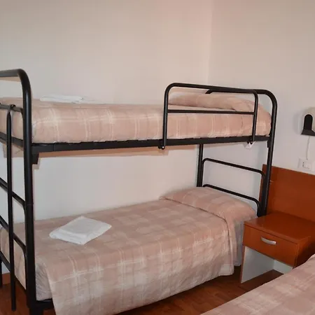 Pensión Garni Garten 3*