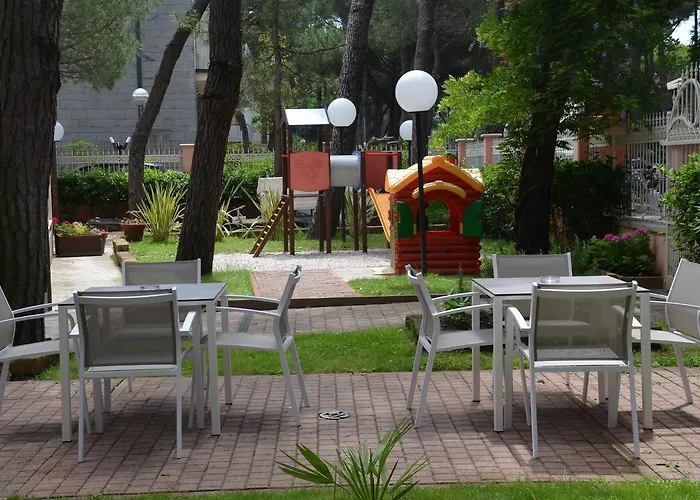 Konukevi Garni Garten Milano Marittima